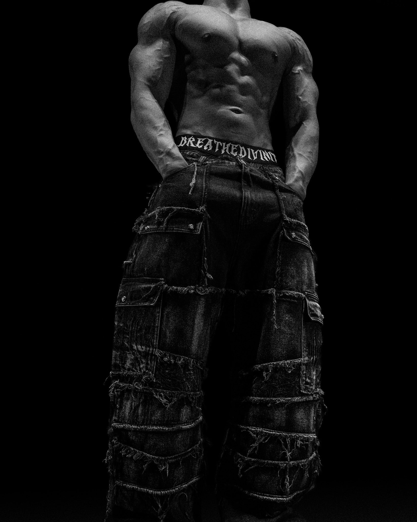 Oversized Distressed Denim Cargo jeans [ALLOY WASH]