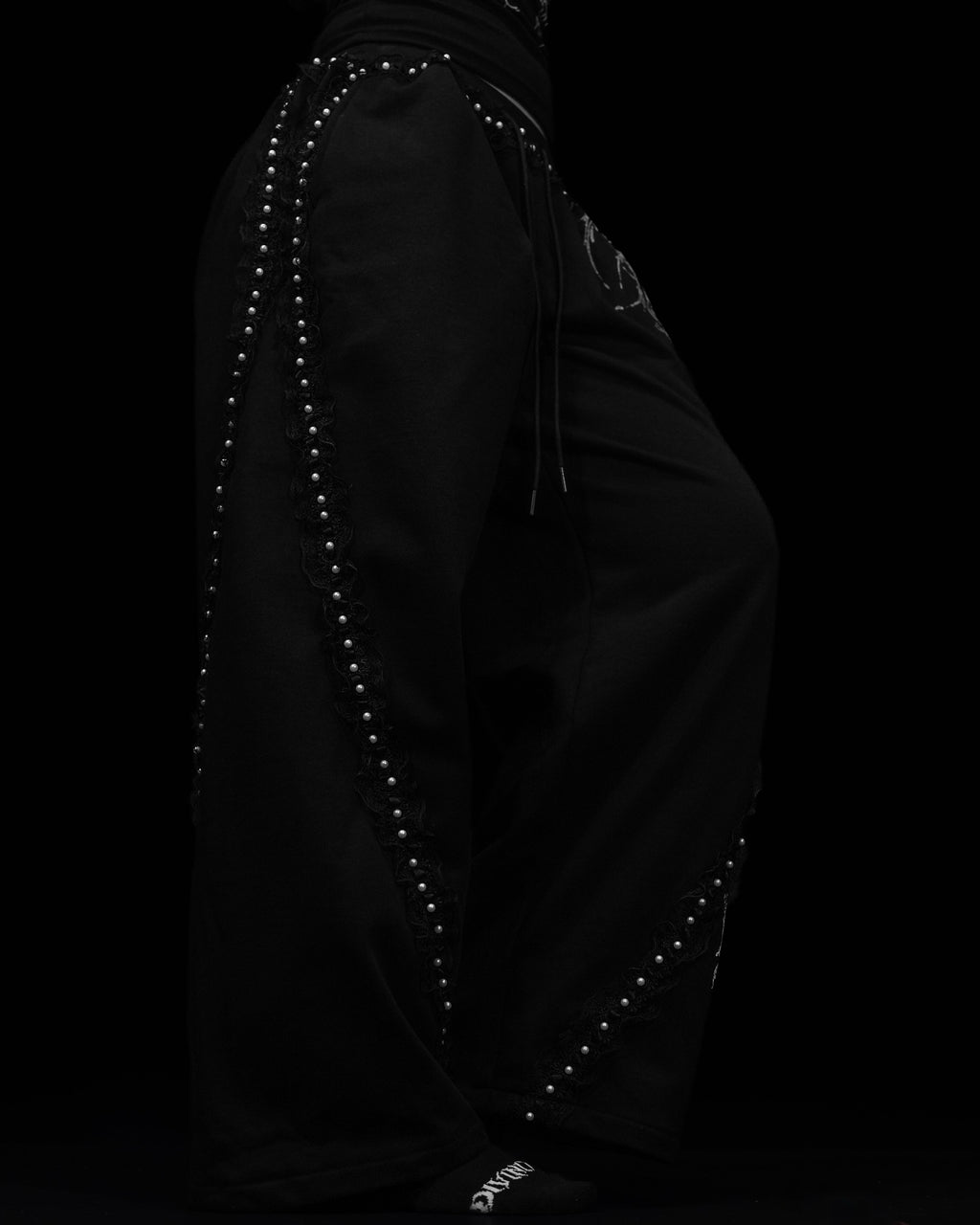Women's Faerie Banana Shaped Uncuffed Sweatpants [OBSIDIAN]
