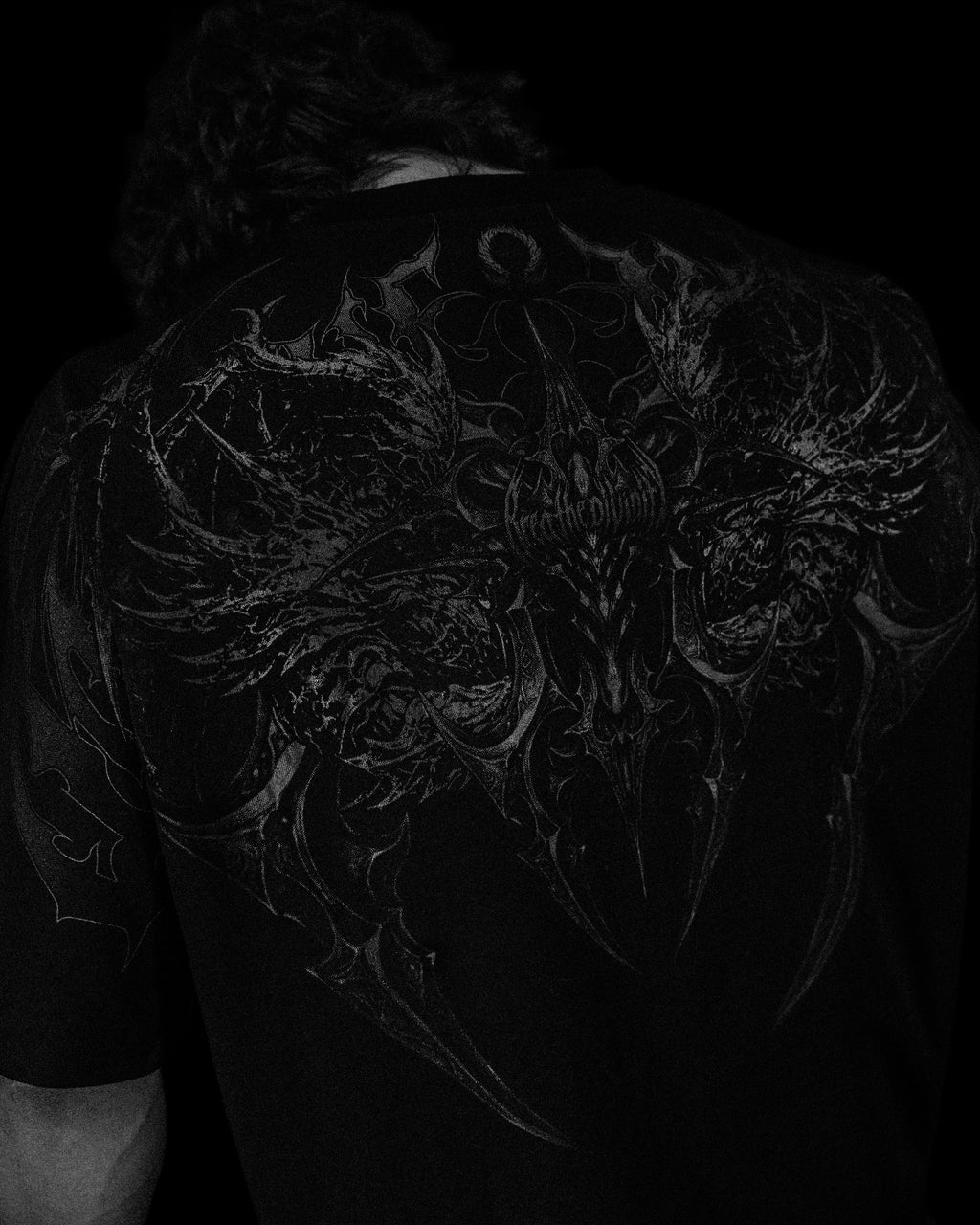 Shadow Monarch Oversized T-shirt [DARKNESS]