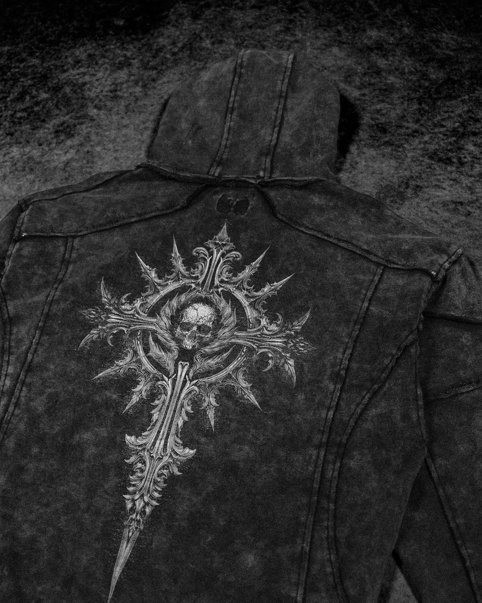 Ruined Oversized Zip-up Hoodie [GHOST]